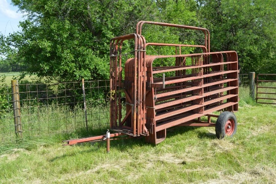 Portable Corral with Trailer, 17- 10’ Panels, 2 Gate Panels, 4 Chute Stabil