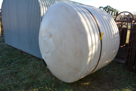 1000 Gallon Water Hauling Tank
