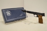 Smith & Wesson Model 41, 22LR, 7 3/8 in. Barrel, Blued, Walnut Grips w/ Thu