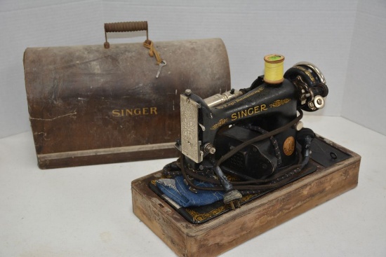 Vintage Singer Electric Sewing Machine "Great Britain" Model #41494052, Mot