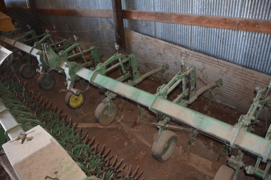 John Deere RM 6-30" Cultivator