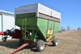 Brent 250 bu Gravity Wagon, 24