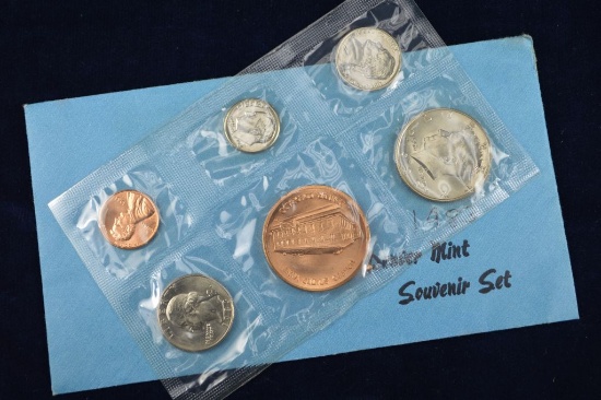 1983 Denver Mint Souvenir Set, All original packaging