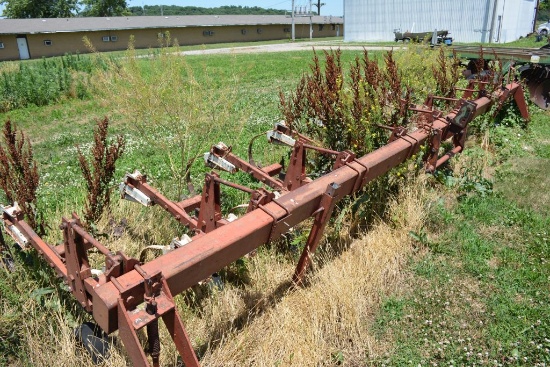 IHC 3Pt Row Cultivator, 8 Row 30", Good Shovels