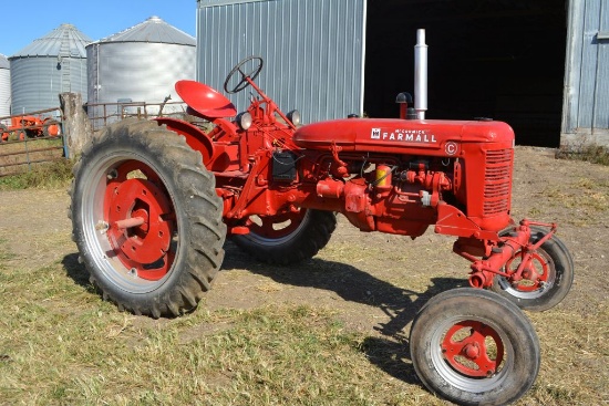 Farmall C Wide Front, Repainted, Rear Weights, Tires: R 11.2-36 F 5.00-15 N