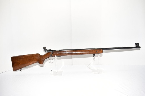 Winchester Model 75 Bolt .22 LR, 5 Round Magazine, Cracked Stock, S/N: 8178