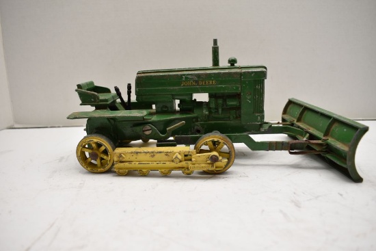 John Deere Dozer, Missing the tracks and some paint, Adjustable Blade