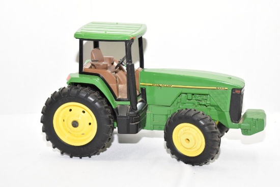 Ertl John Deere 8300 Die-Cast 1/16th Scale, MFWD and Front Weights, Stock #