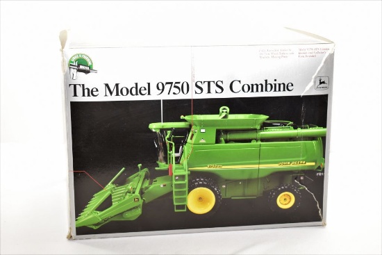 Ertl Series II Precision John Deere The Model 9750 STS Combine, 1/32th Scal