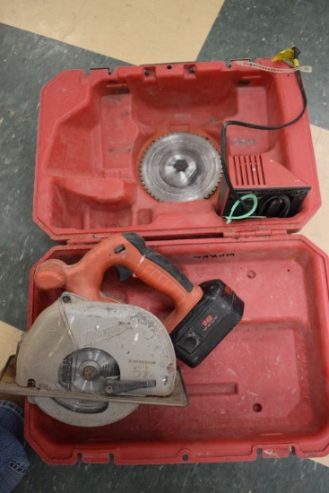 Milwaukee Metal 6 1/2 Cutting Saw w/ Extra Blade