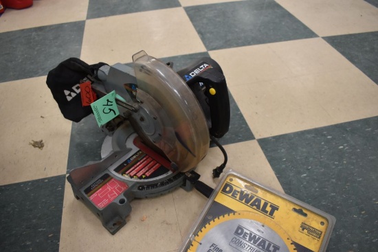 Delta 10" Compound Miter Saw w/ Blade
