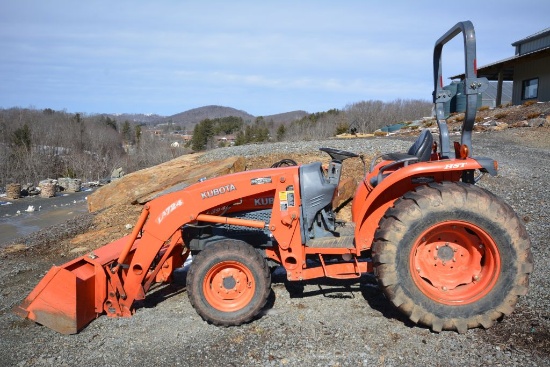 Kubota L3940 MFWD w/ LA724 Loader and 6’ bucket, 1,550 hrs. 17.5L-24 Rear r