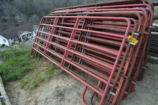 11 - Portable 10 ft Corral Panels w/ Feet (11 x Bid)