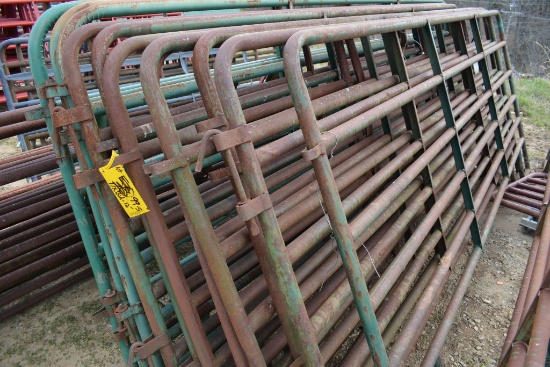 11 - Portable 12 ft Corral Panels w/ Feet (11 x Bid)