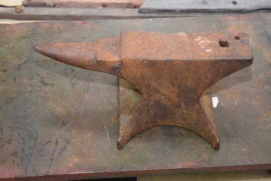 M & H Armitage Mouse Hole 138 lb Anvil, made from 1820-1835