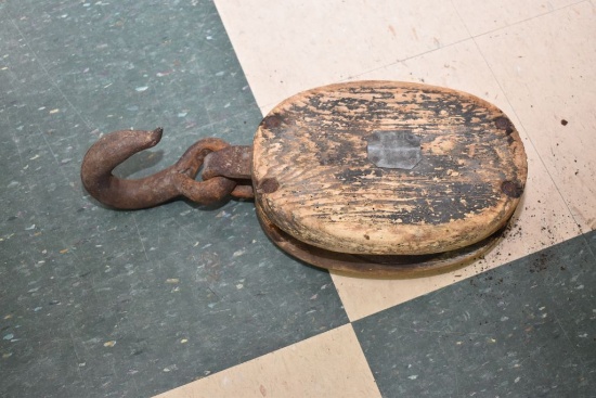 Large Wood Pully w/ Hook, Approx 21" Long