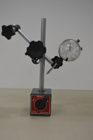 Mitutoyo Magnetic base stand with SPI Dial Indicator attached