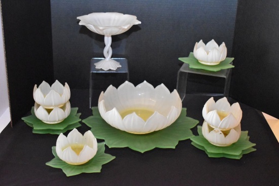 Flower Shaped Berry Bowl Set W/ 6 Individual Flower Shaped Bowls of Green Plates