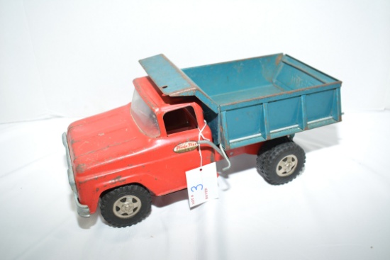 1961 Tonka - Manual Dump - Dump Truck, w/ windshield damage -1957-60 Truck