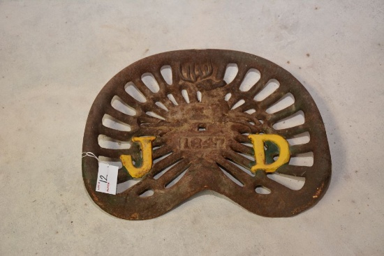 John Deere 1847 Cast Iron Seat