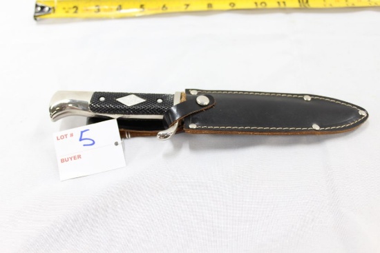 Carl Schlieper German Scout Camp Knife in black leather sheath. Black handle with Fleur di Lis. Chry