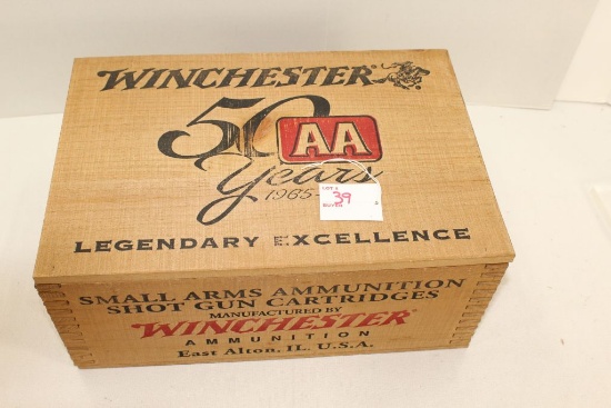 Winchester 50 years 1965-2015 Commemorative Box, "AA" 12gauge, 2 3/4inch, 1 1/8oz, #8, 250rds in woo