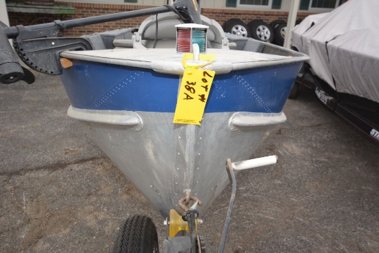1958 Blue Star Bass Boat, Sump Pump, Lights, Fish Finder, Minnkote 30lb Trolley Motor, 4 Swivel Seat