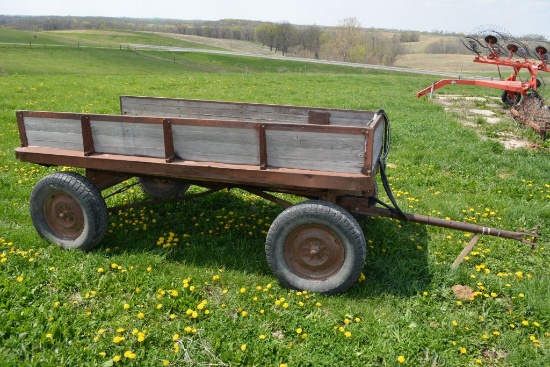 12’x5’ Barge Wagon with new 3” cylinder and hose, good rubber