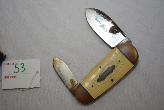 Fight'N Rooster folding 2 blade knife, " Fight'N Rooster " logo etched on 3" blade, handle covering