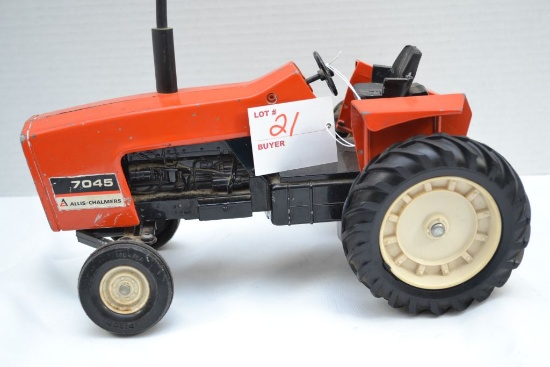 1/16 Scale Allis-Chalmers 7045 Wide Front Toy Tractor; Used; No Box