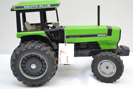 1/16 Scale Deutz-Allis 9150 Wide Front w/Cab Toy Tractor; No Box