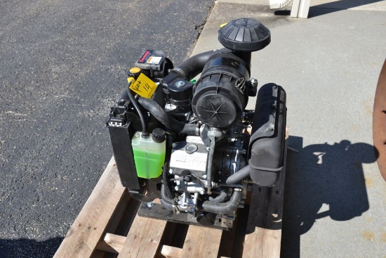Kawasaki FD851D-DF1 31 HP Engine, Electric Start, Water Cooled, 2 Hours, LIKE NEW