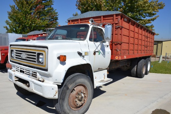 1981 Chevy C-70, V-8 Engine, 5sp 2sp, Shows 40,600 Miles, Custom Deluxe Trim, Single Drive Axle With