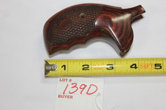 Smith & Wesson Wood Grain Grip