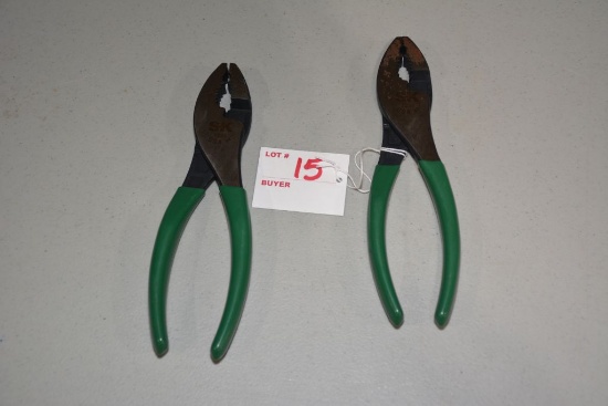 Pair of SK Pliers No. 7206; Like New