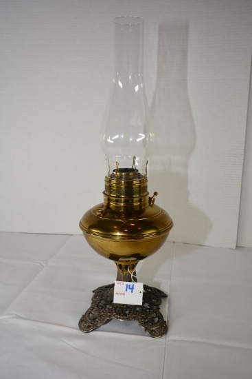 Iron Base Stemmed Brass Font Oil Lamp and Chimney