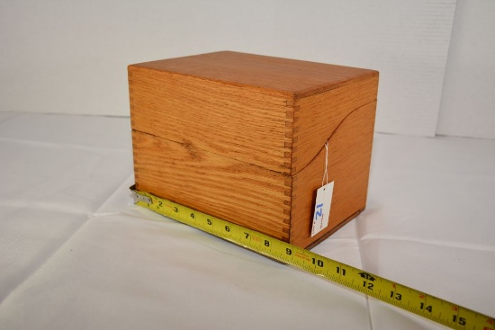 Large Oak Dove-Tailed Card Box