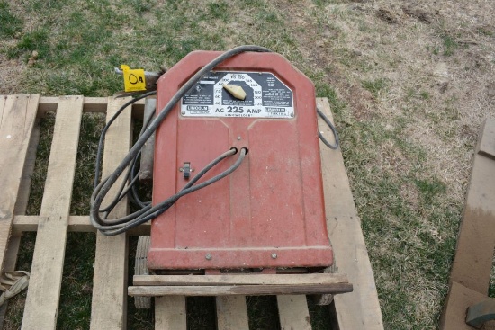 Lincoln Electric 225amp Arc Welder, Model AC 225-S