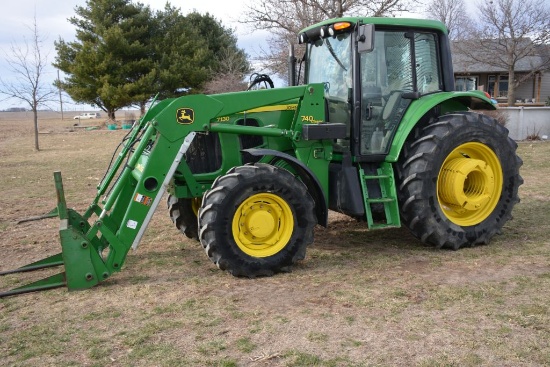 John Deere 7130 Tractor, MFWD, 1504 Hours, 2 SCV'S, 3pt, 540/1000pto, 6 Set Rear Wheel Weights, Quad