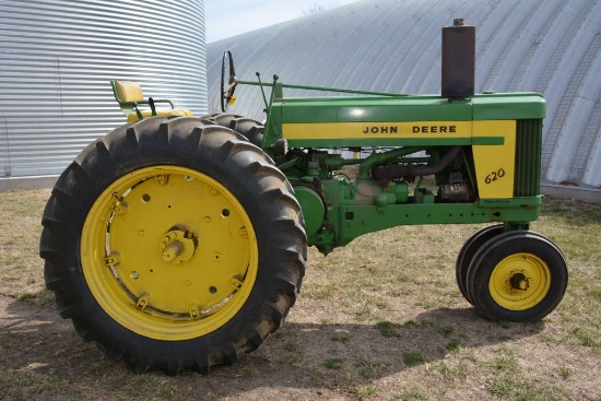 1957 John Deere 620, Power Steering, 540pto, 3pt, Shows 4840 Hours, 15.5-38 Rear Tires @ 95%, Good S