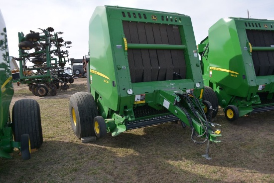 John Deere 560M Baler, 3856 Bales, Belts and Tires In Good Shape, Twine Or Netwrap, Clean Machine