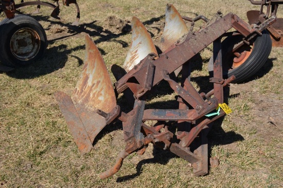IHC 3-14" Plow, 3pt, Missing Cutters