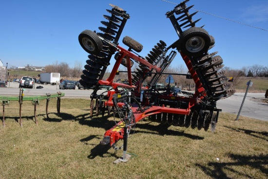 2019 Case IH 335 Barracuda, Vertical Tillage Machine, 31', Hydraulic Rolling Basket, Low Acre Usage,