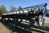 Kinze 3650 16-31 Planter, Box Fill, Center Pivot Transport, Rebuilt 1200 Acres Ago, Good KMP II Moni