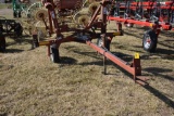 Hesston 10 Wheel V Rake, With Kicker