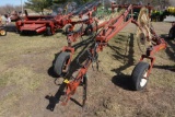 Hesston 12 Wheel V Rake, With Kicker