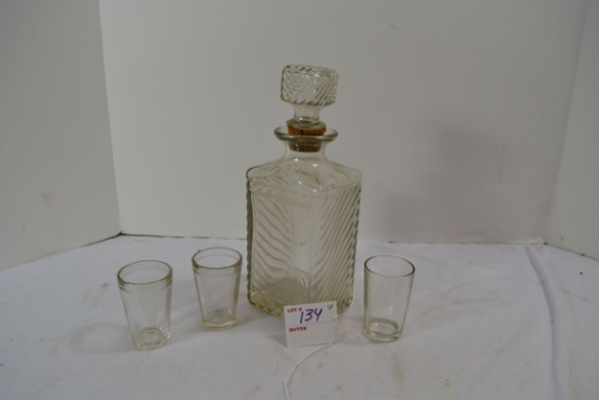 Vintage Clear Glass Decanter w/3 Shot Glasses; Note lot number in photo should be 134a, not 134.