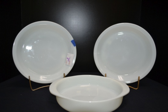 Pyrex White Microwave Safe Bakeware including No. 209 Pie Dish (x2) and No. 221 Round Cake Dish; Mfg