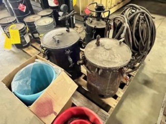 Group of 4 Paint Air Pots w/Tank Liners