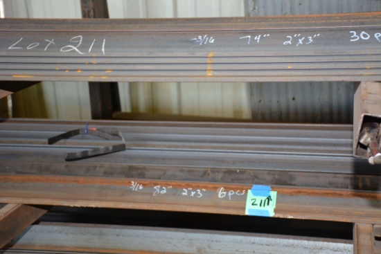 1 Lot of Approx. 100 Pieces of Angle Steel and Standard Pipe (Top 3 Shelves in Photo)